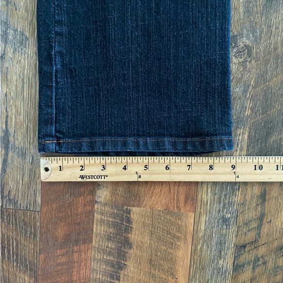 St John's Bay Womens 12 Blue Denim Dark Wash Embroidered Boot Cut 5 Pocket Jeans - Picture 7 of 7